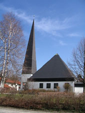 Großansicht: Heilig-Geist-Kirche Stephanskirchen Haidholzen
